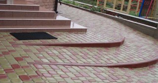 Укладка плитки на крыльцо в Одинцове в октябре
