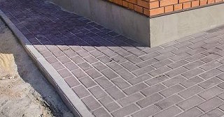 Укладка плитки на отмостку: Цена от 828 руб. в Одинцове от ТротуарнаяПлитка