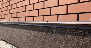 Облицовка цоколя керамогранитом в Одинцове в октябре