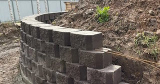 Установка подпорной стенки в Одинцове в октябре